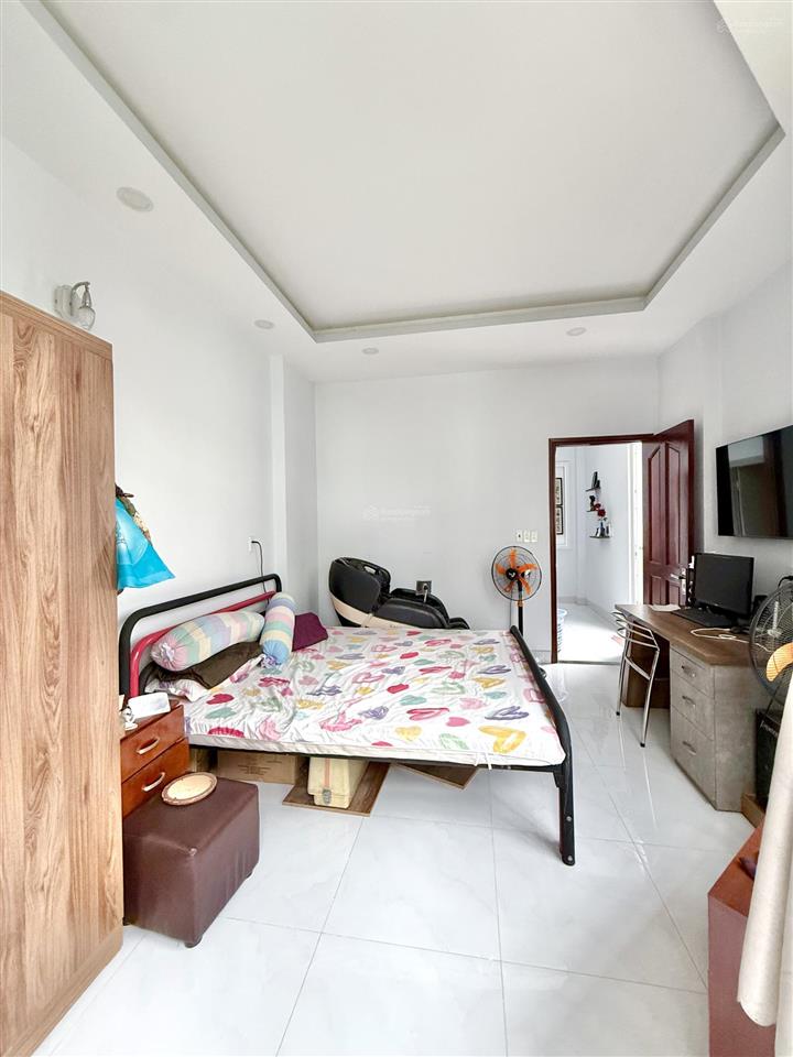 Chỉ 5.45 tỷ  nhà căn góc 5 tầng, ko lộ giới  đường lê văn quới  hẻm 6m thông  giáp tân phú