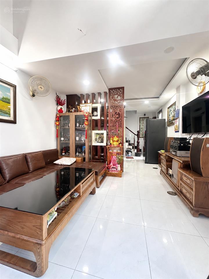 Chỉ 5.45 tỷ  nhà căn góc 5 tầng, ko lộ giới  đường lê văn quới  hẻm 6m thông  giáp tân phú