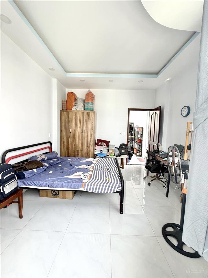 Chỉ 5.45 tỷ  nhà căn góc 5 tầng, ko lộ giới  đường lê văn quới  hẻm 6m thông  giáp tân phú