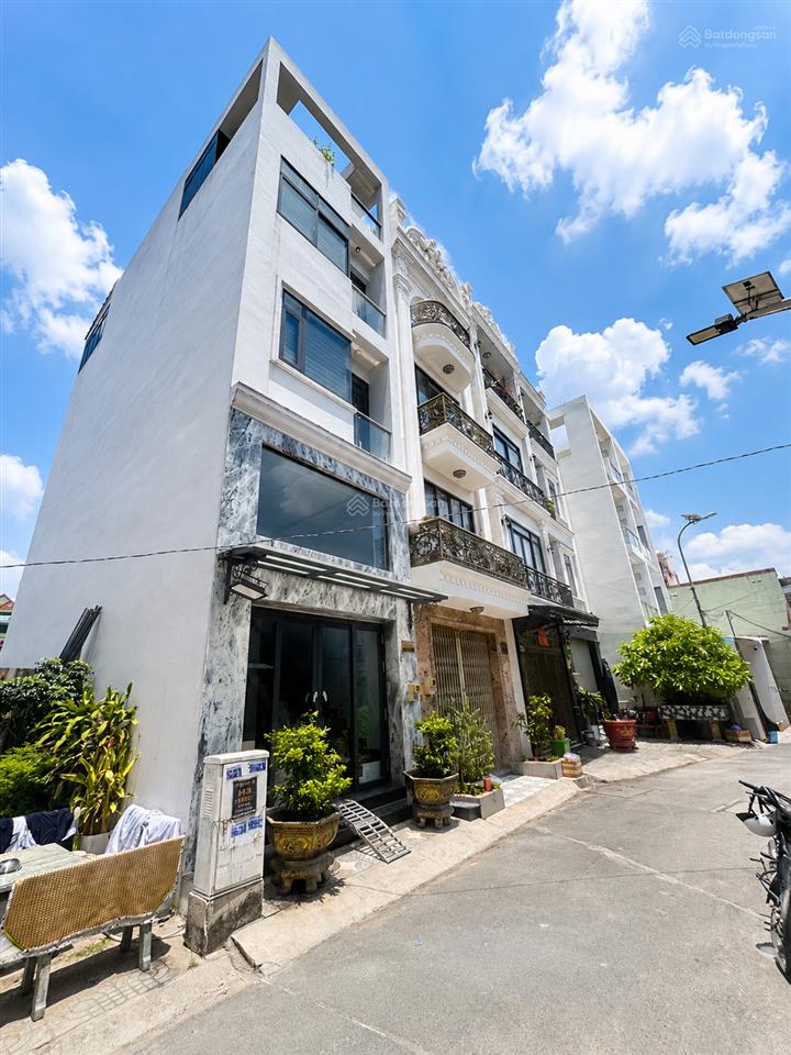 Đất trống phân lô tên lửa  vành đai trong  60m2  đường ô tô 6m  chỉ ngang 6tỷ