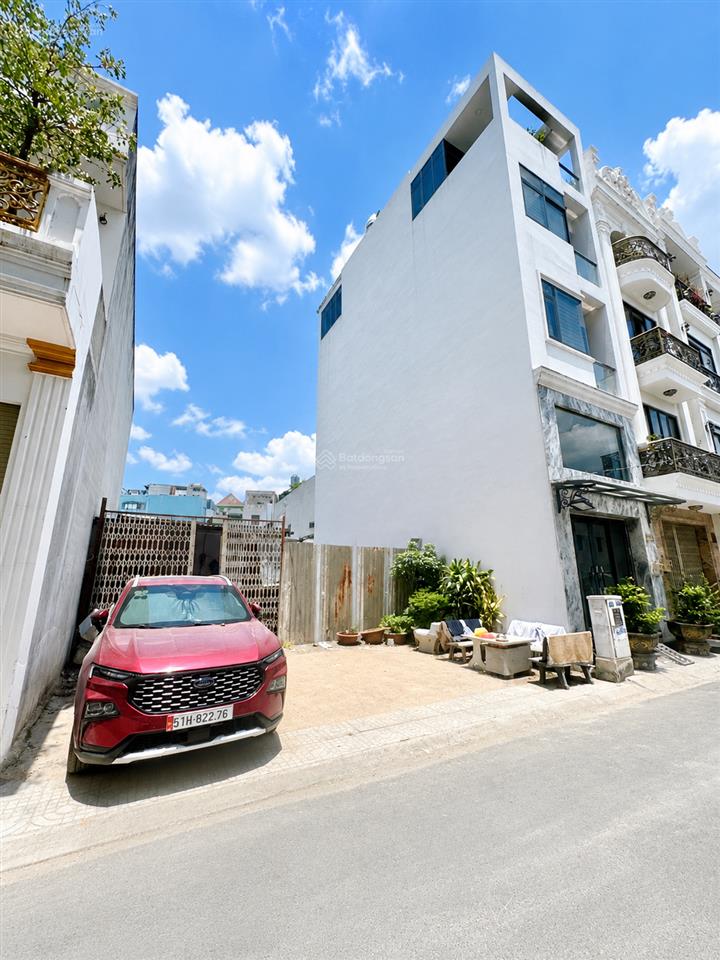 Đất trống phân lô tên lửa  vành đai trong  60m2  đường ô tô 6m  chỉ ngang 6tỷ