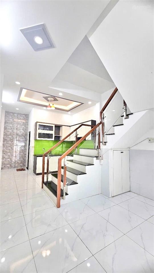 Chỉ 5.39 tỷ  nhà mặt tiền kinh doanh  gần 50m2  kênh nước đen  đs 14  lê văn quới  ko lộ giới