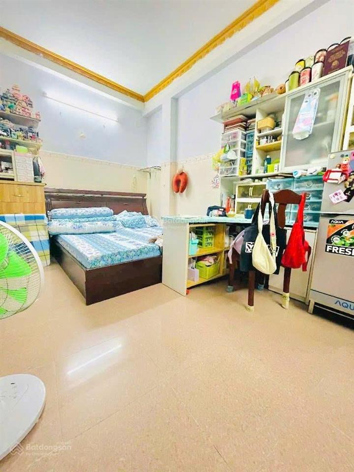 Nhà 4 tầng  gần chợ bình tiên  ngang lớn 5m  hẻm xe tải 5m  1 sẹc thẳng tắp  tiện cải tạo mới