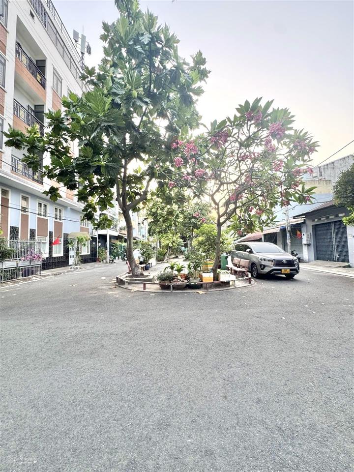 Gấp bán  72m2  gần vòng xoay phú lâm  đường 9m thông  gần công viên  ở hoặc cho thuê