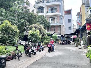Khu hiếm nhà bán cách 20m ra đường chợ lớn  bình phú 4x17m  đối diện công viên  sơn mới ở ngay