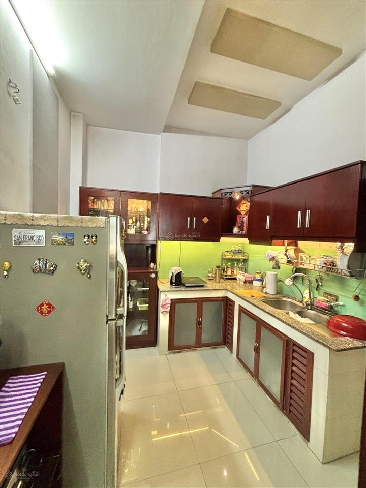 Chỉ 5.45 tỷ  lê văn quới  4 tầng  hẻm xe hơi  sát mặt tiền  gần ngã tư bốn xã