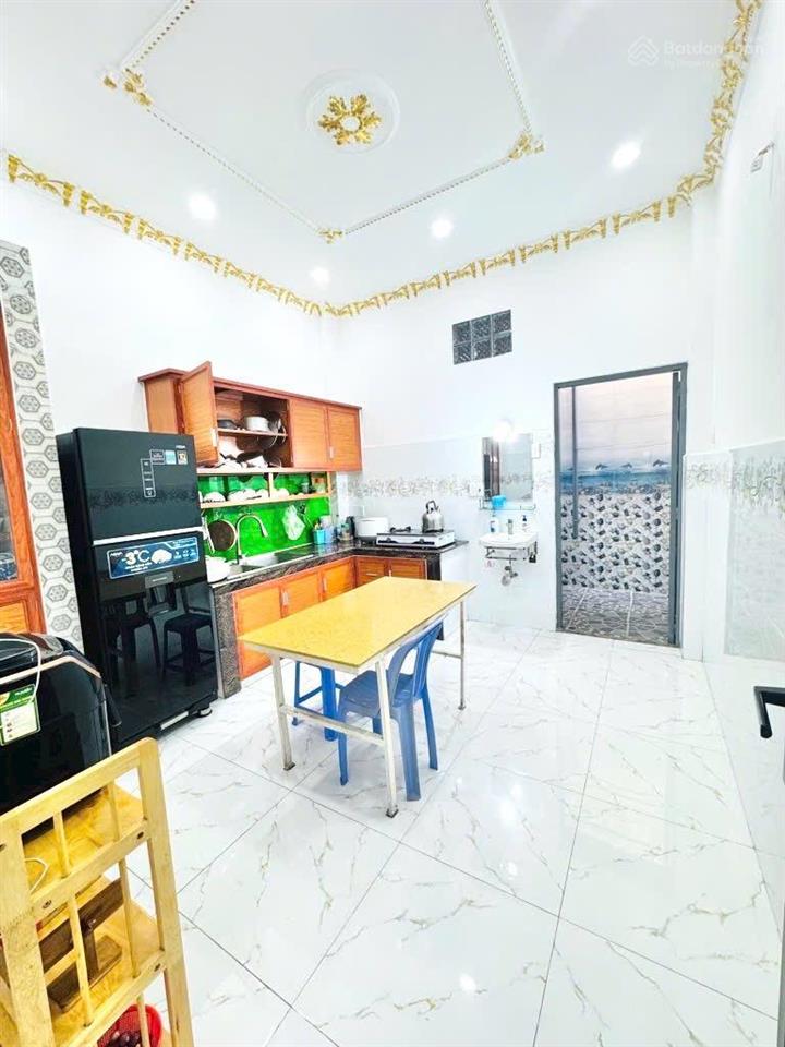 4 tầng  đường 8m thông kinh doanh  4x19,5m  tỉnh lộ 10  gần tên lửa  quận 6  8 phòng ngủ
