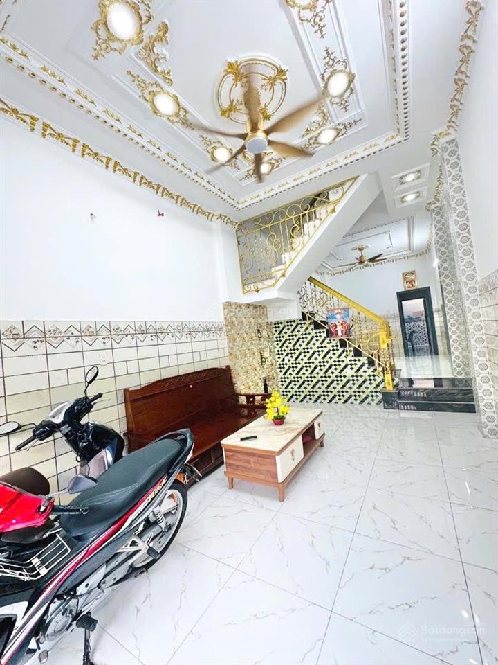 4 tầng  đường 8m thông kinh doanh  4x19,5m  tỉnh lộ 10  gần tên lửa  quận 6  8 phòng ngủ