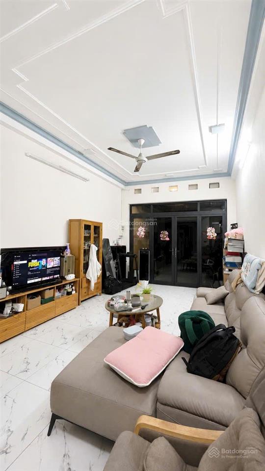 Chỉ 6.8 tỷ  nhà 3 tầng  88m2  gần lê văn quới  giáp tân phú  4x22m  hẻm 5m thông