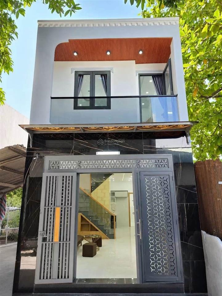 Chỉ 5,49 tỷ  nhà sát ngã tư bốn xã  giáp tân phú  4,2x13m  hẻm xe hơi thông  3pn rộng