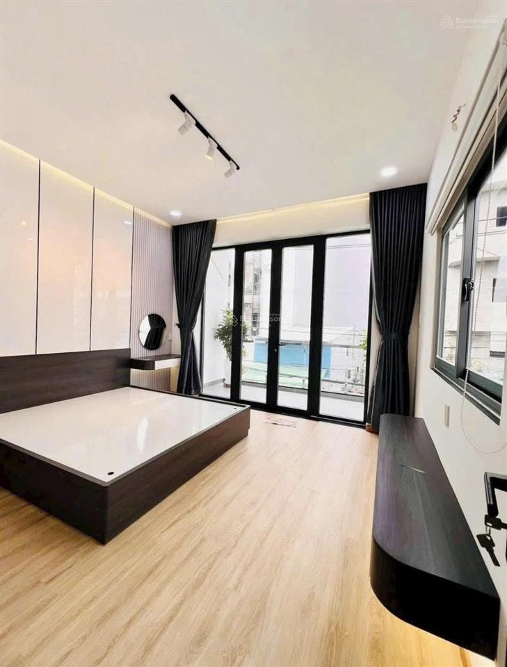 Mặt tiền kinh doanh  hòa bình  tô hiệu  đầm sen  4 tầng / 56m2  chỉ 8 tỷ 59