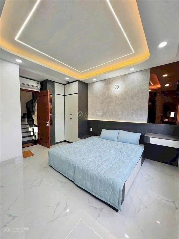 Chỉ 7 tỷ 3  nhà 5 tầng  mặt tiền nội bộ tên lửa  tỉnh lộ 10  4x16m  full nội thất