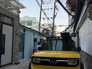 2.3t, nhà 3 tầng xe hơi chuẩn , sổ riêng gần bv đa khoa tân phú