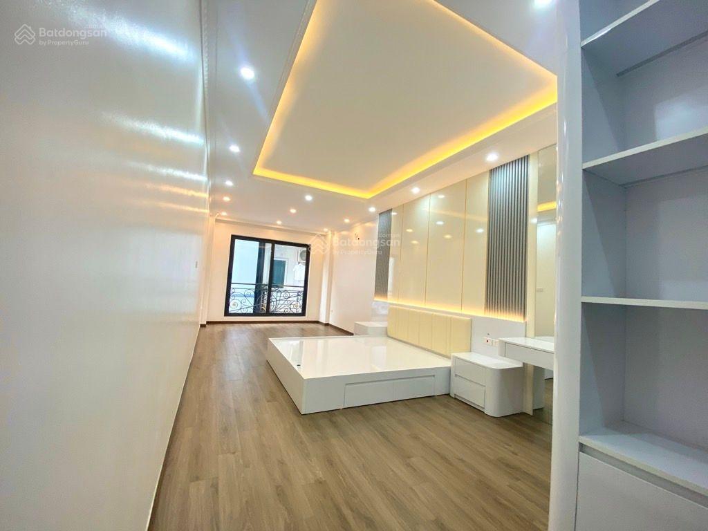 Bán nhà duy tân, cầu giấy, 36m2 , 6 tầng thang máy, full nội thất, giá nhỉnh 12 tỷ, 20m ra phố.