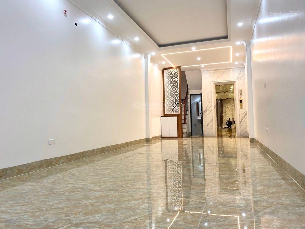 Bán nhà duy tân, cầu giấy, 36m2 , 6 tầng thang máy, full nội thất, giá nhỉnh 12 tỷ, 20m ra phố.