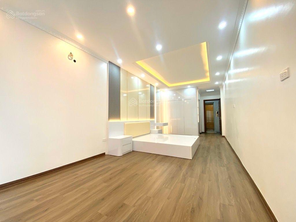 Bán nhà duy tân, cầu giấy, 36m2 , 6 tầng thang máy, full nội thất, giá nhỉnh 12 tỷ, 20m ra phố.