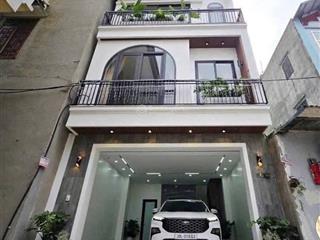 Nhà mới phố nguyễn văn huyên  cầu giấy 50m2*6 tầng hơn 15 tỷ  gara ô tô kinh doanh  6 tầng thang