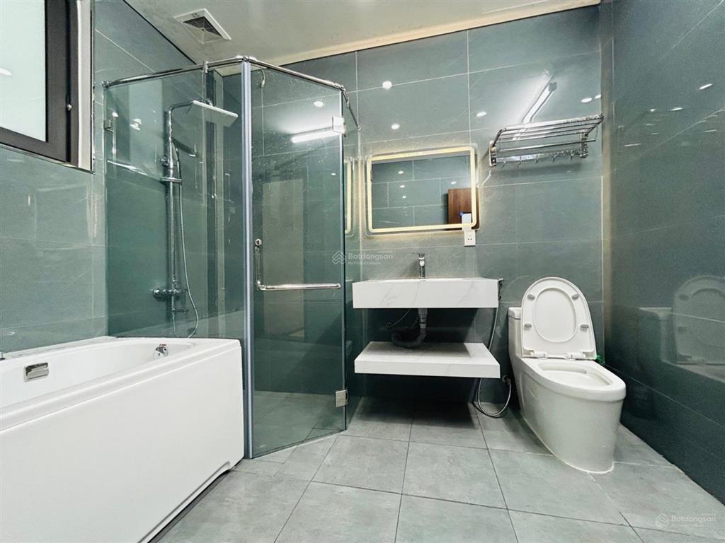 Nhà yên hòa cầu giấy 4 tầng, 2 thoáng, full nội thất .ngõ ô tô , cách phố vài bước.sổ đỏ hơn 8 tỷ.