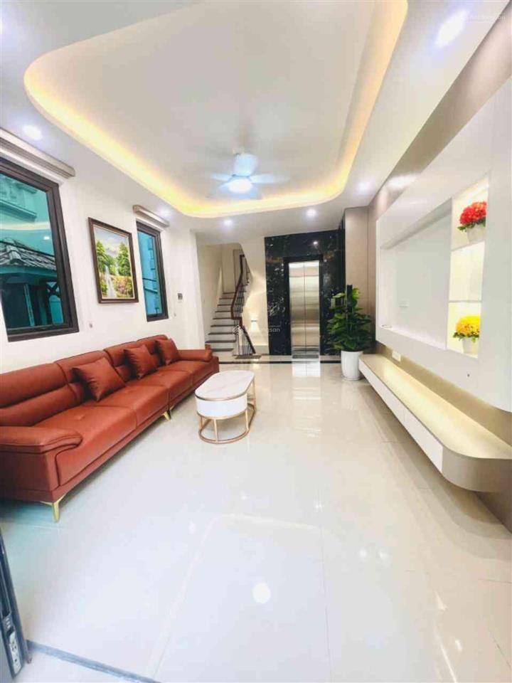 Bán nhà phố khúc thừa dụ  cầu giấy  lô góc thang máy  ô tô đỗ cửa quanh 11 tỷ sổ đỏ full đồ đẹp