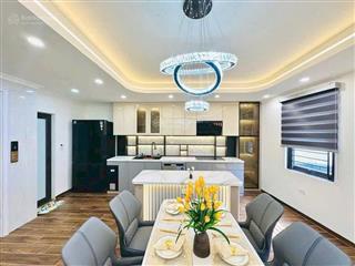 Cầu giấy  nguyễn văn huyên  gần phố  diện tích rộng  nhà thoáng, nhỉnh 10 tỷ nhà ngay trung tâm