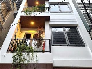Nhà riêng lạc long quân  gần hoàng quốc việt, 65m2, 7 tầng thang máy, nhà mới, oto vào nhà, 19 tỷ