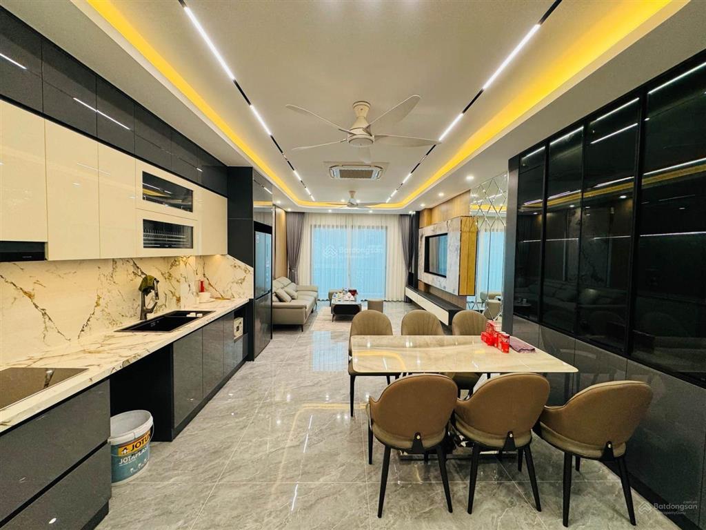 Nhà riêng phùng chí kiên tt cầu giấy 65m² , 7 tầng thang máy, nhà mới, oto vào nhà, 19 tỷ xe tránh