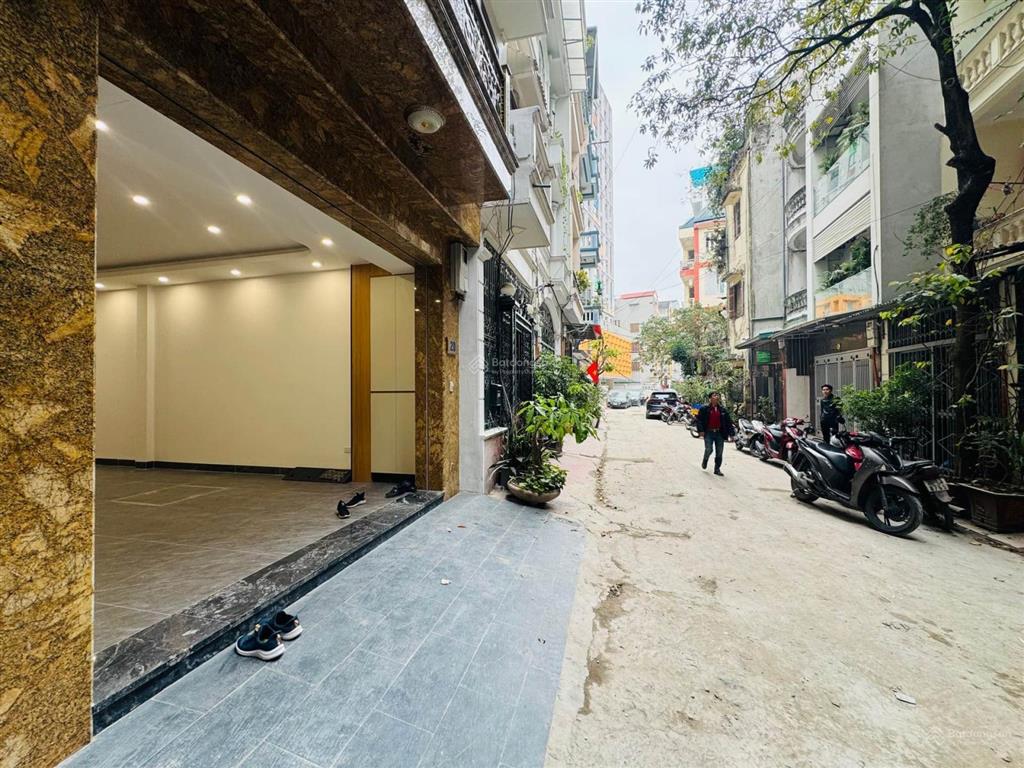 Nhà riêng phùng chí kiên tt cầu giấy 65m² , 7 tầng thang máy, nhà mới, oto vào nhà, 19 tỷ xe tránh
