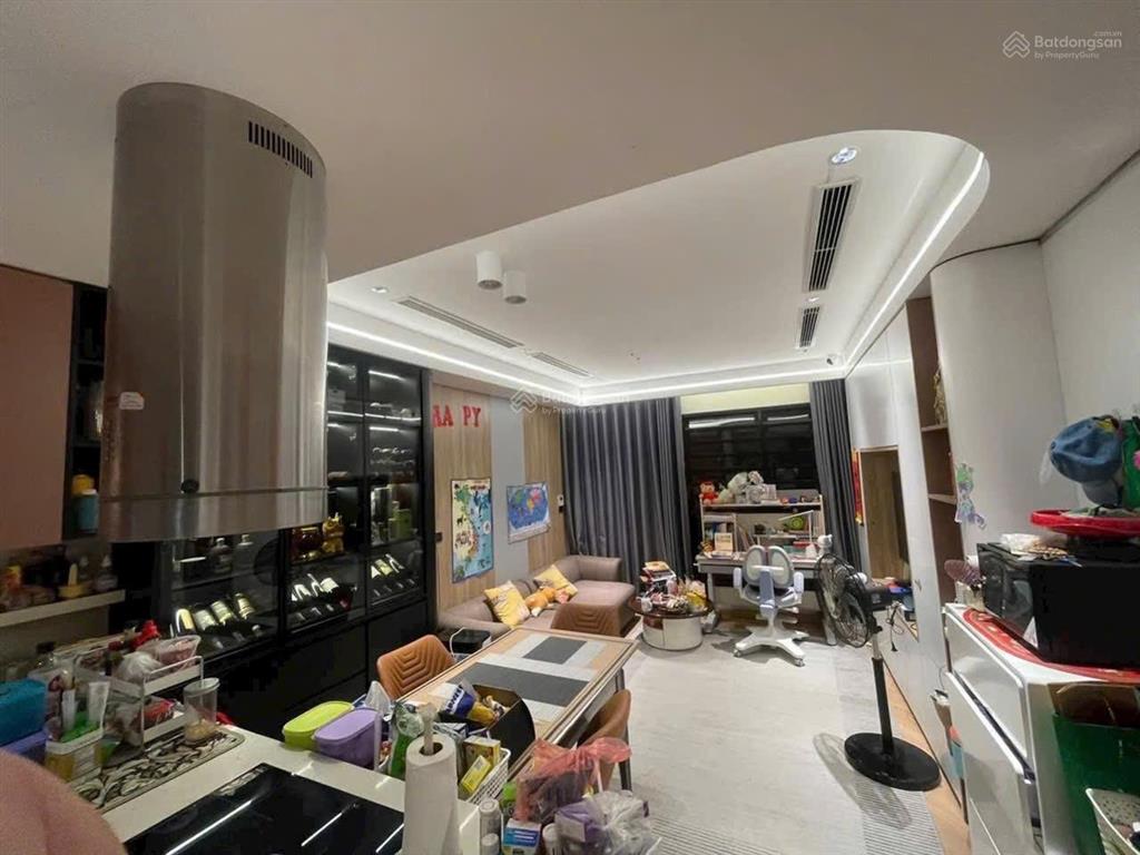 Phân lô nhà đẹp #duy tân #cầu giấy  50m2  6 tầng thang máy xịn  nhỉnh 24 đồng (tl mạnh)