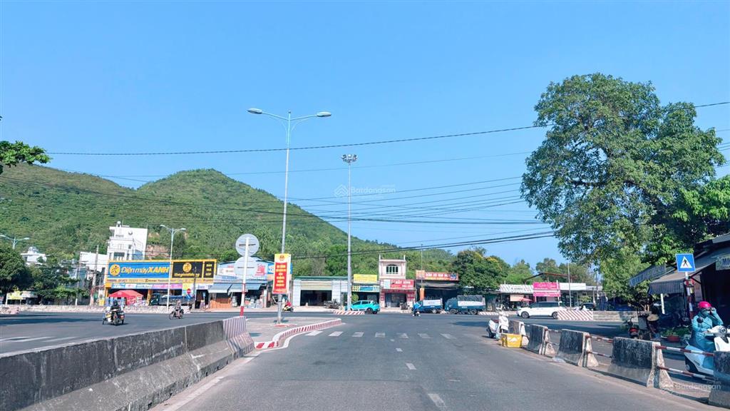 1929,8m2 ngang 20m có thổ cư mặt tiền tỉnh lộ 3 giá rẻ đầu tư