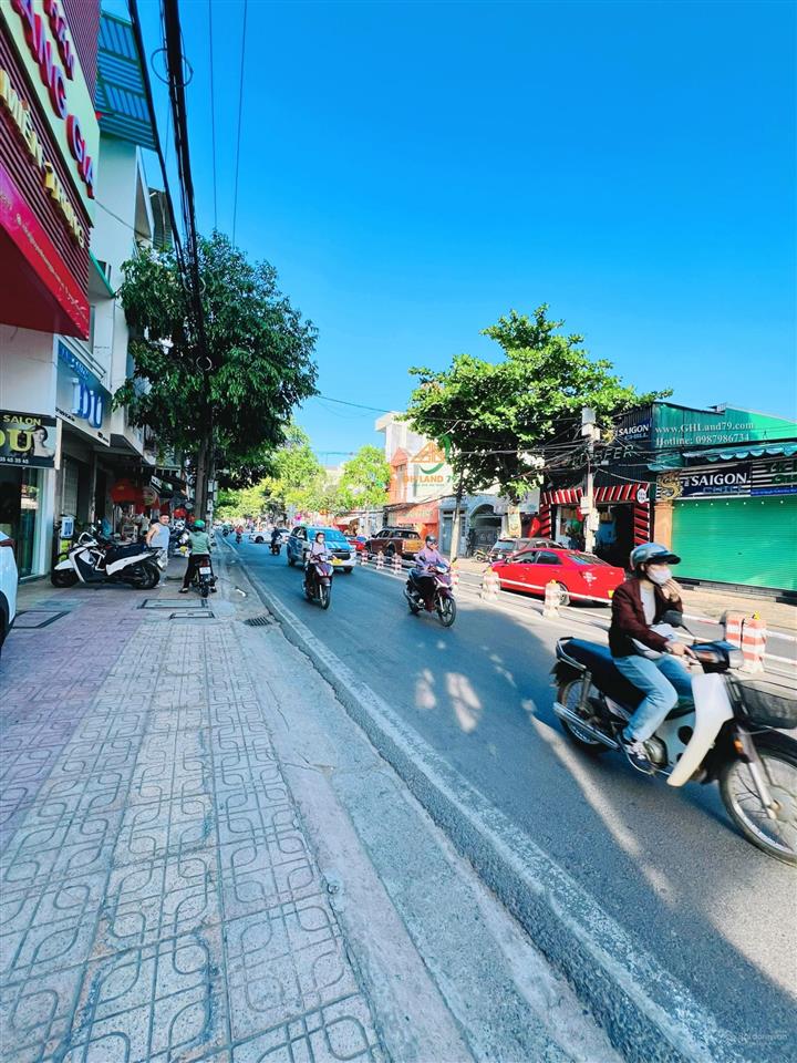 Bán nhà mặt tiền đường nguyễn thị minh khai giá tốt nhất khu vực chỉ 145tr/m