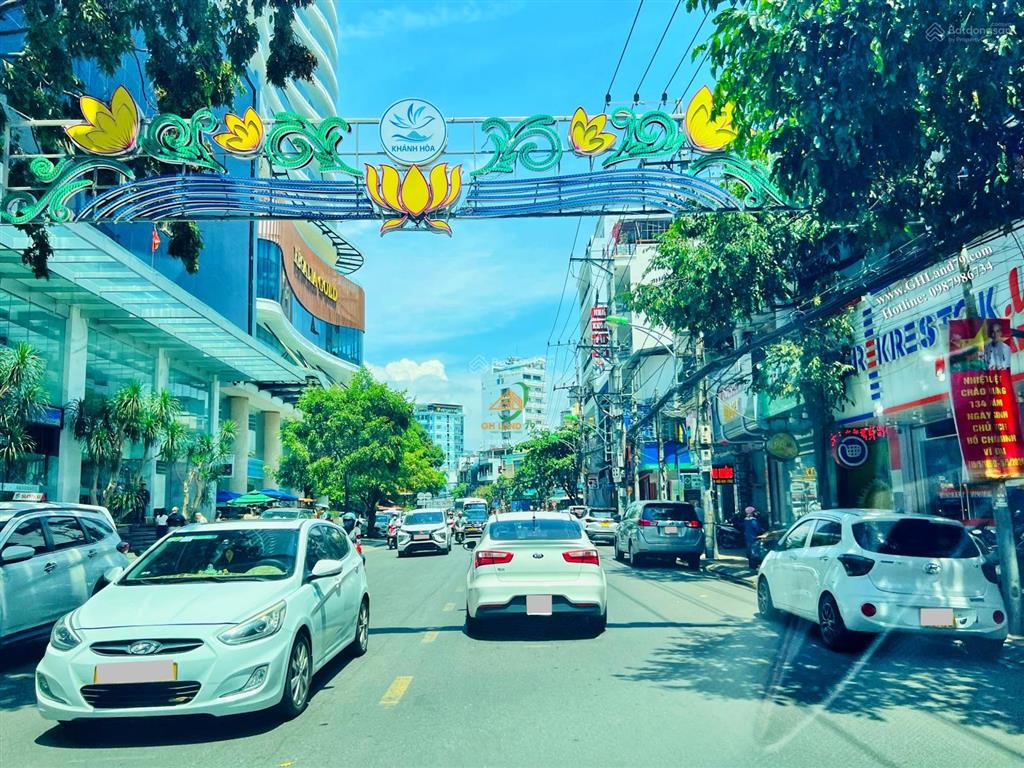Bán nhà mặt tiền đường nguyễn thị minh khai giá tốt nhất khu vực chỉ 145tr/m