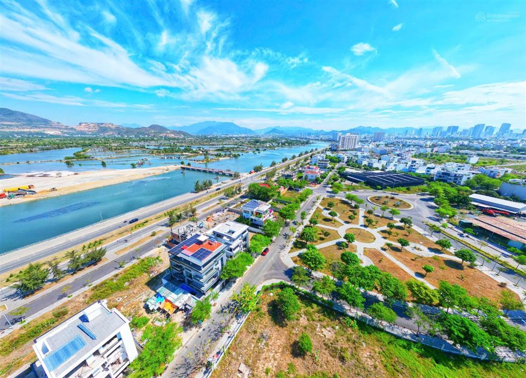 Nhà biệt thự 300m2 ngang 15m kđt an bình tân  kề bên sun charmora city