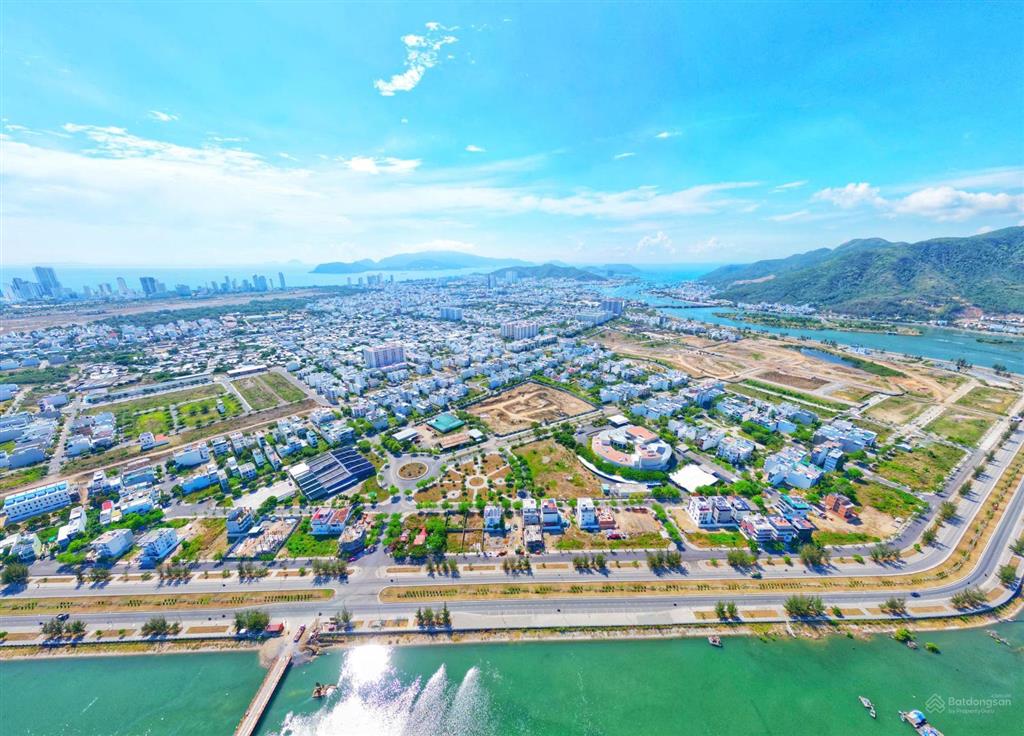 Nhà biệt thự 300m2 ngang 15m kđt an bình tân  kề bên sun charmora city