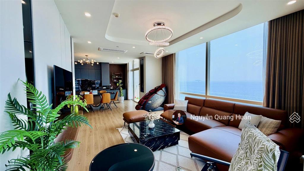 Căn góc 3 phòng ngủ nha trang center, trực diện biển trần phú 18 tỷ