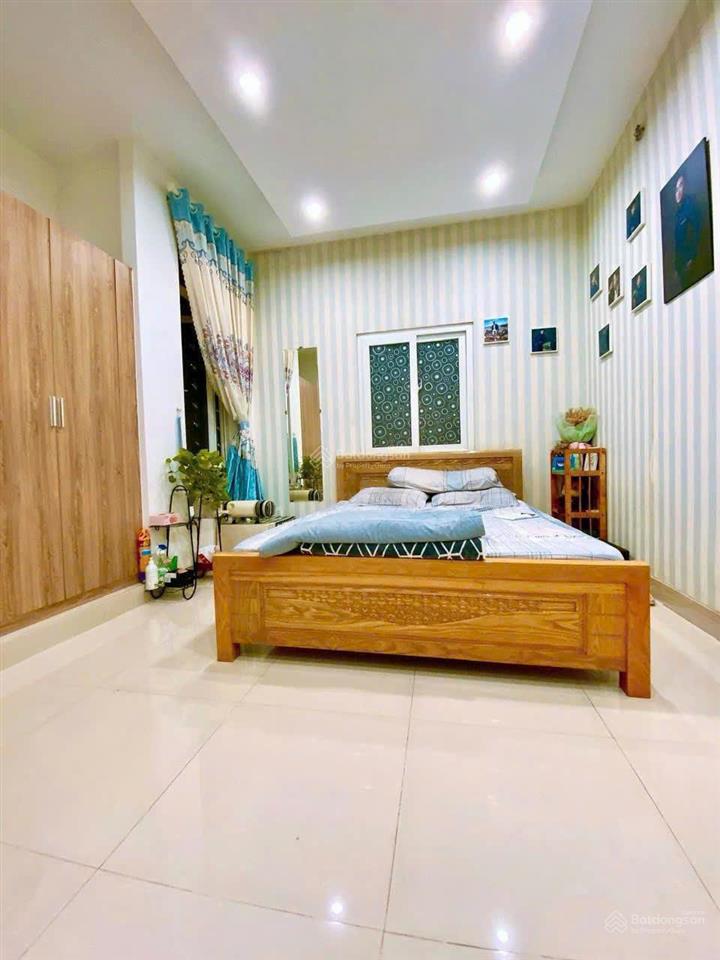Nhà chủ xây tâm huyết 4 tầng ngang 7mhẻm xe hơi trường thọsát đặng văn bi