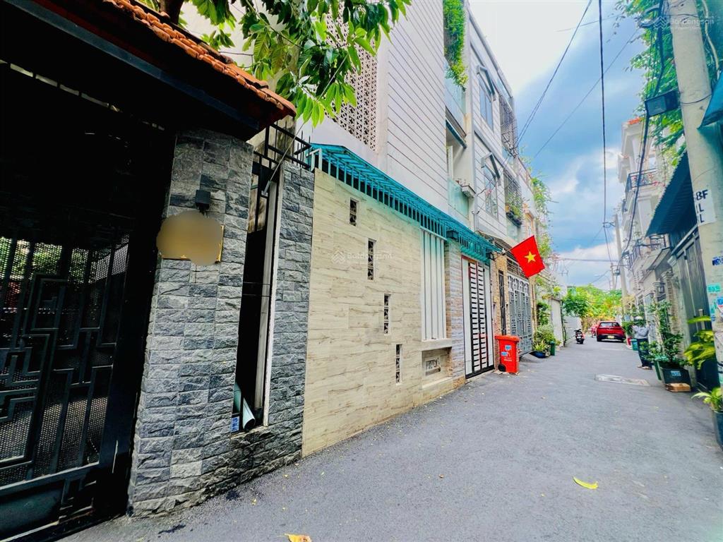 Nhà chủ xây tâm huyết 4 tầng ngang 7mhẻm xe hơi trường thọsát đặng văn bi
