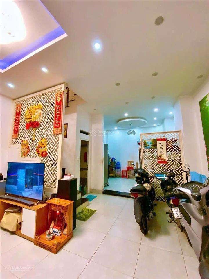 Nhà chủ xây tâm huyết 4 tầng ngang 7mhẻm xe hơi trường thọsát đặng văn bi
