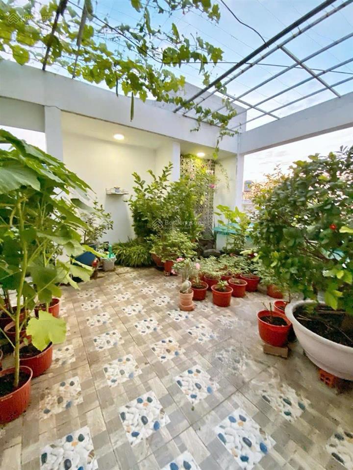 Nhà chủ xây tâm huyết 4 tầng ngang 7mhẻm xe hơi trường thọsát đặng văn bi