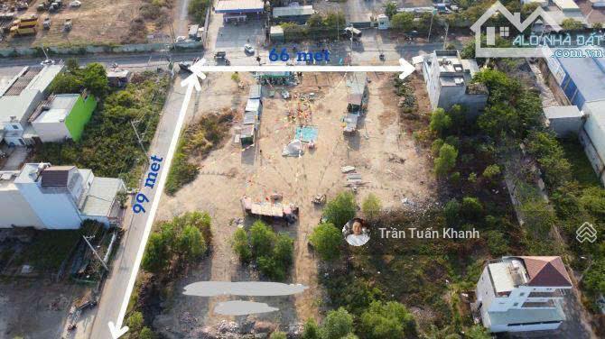 Góc 2 mt nguyễn xiển và đường 23, thủ đức, dt 6500 m2, ctxd 25 tầng, giá 28 tr/m2