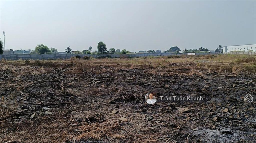 Càn chuyển nhượng quỹ đất 5,4 ha đất thổ cư mặt tiền đường đt 835d, cần đước, long an giá 399 tỷ