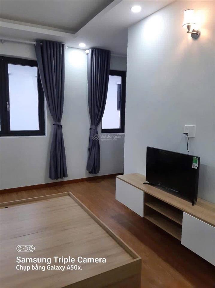 Nhà phố 2 tầng view công viên sổ hồng sẳn