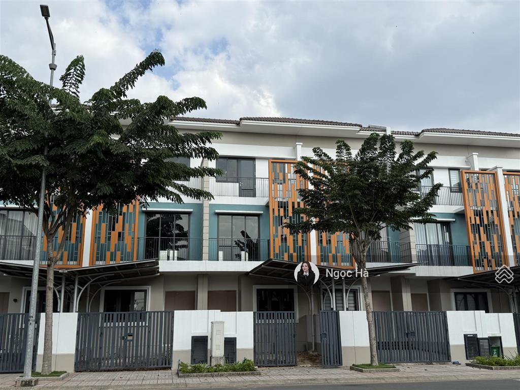 Nhà 3 tầng giá tốt nhất tại suncasa central