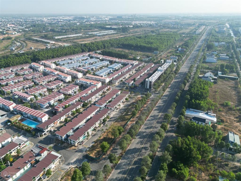 Bán căn liên kế vườn tại kđt oasis city giáp đại học việt đức