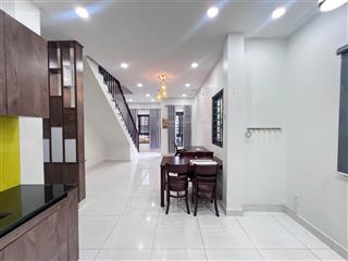 Nhà hoàn thiện sẳn hợp đồng thuê 6tr/ tháng