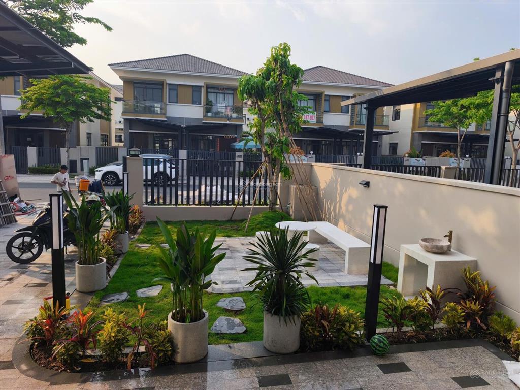 Biệt thự đơn lập 250m2 tại suncasa giá hot