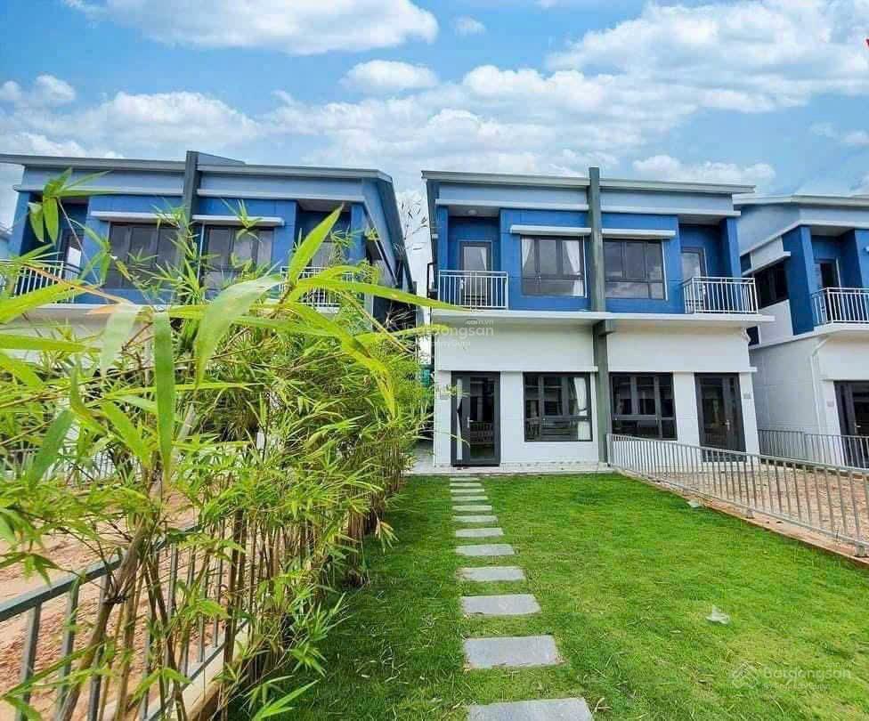 Nhà 2 tầng tại oasis city sổ sẵn