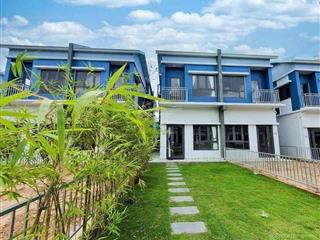 Nhà 2 tầng tại oasis city sổ sẵn