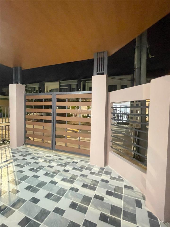 Bán căn góc sẵn hợp đồng thuê tại oasis city
