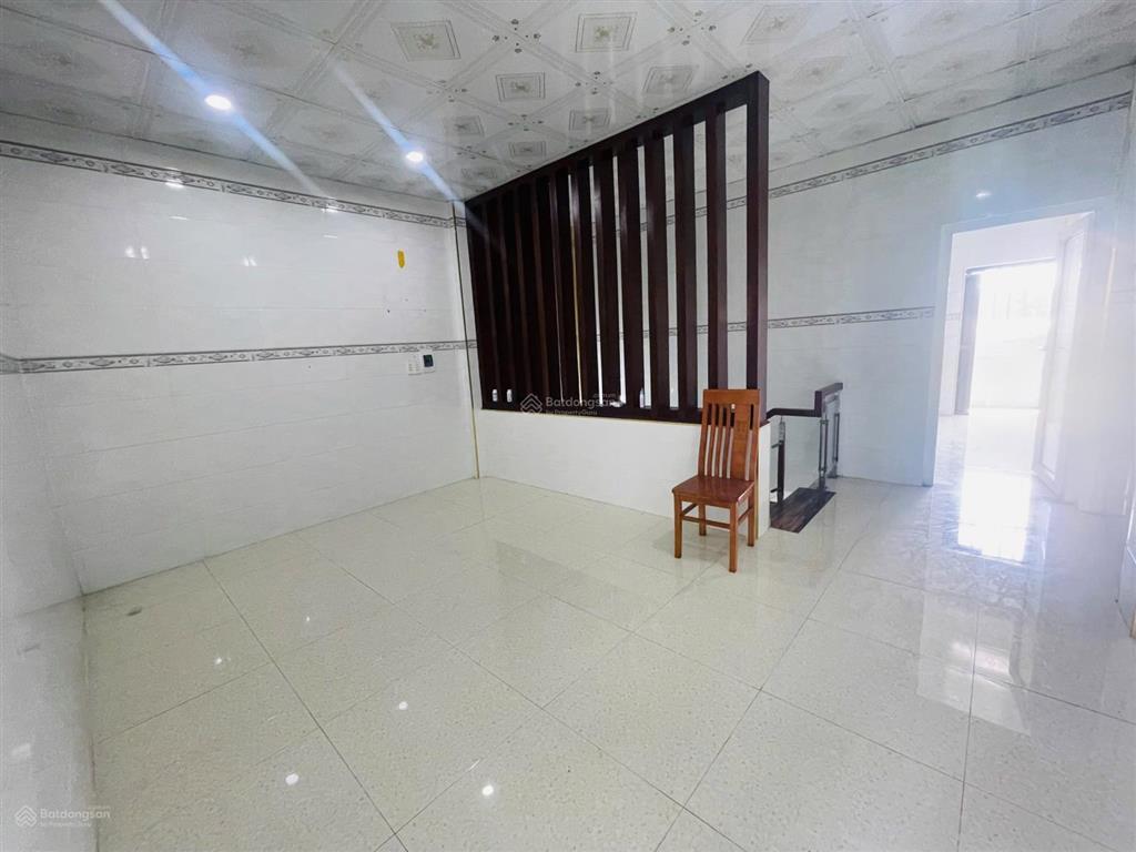 Bán shophouse 3 tầng full nội thất tại oasis city