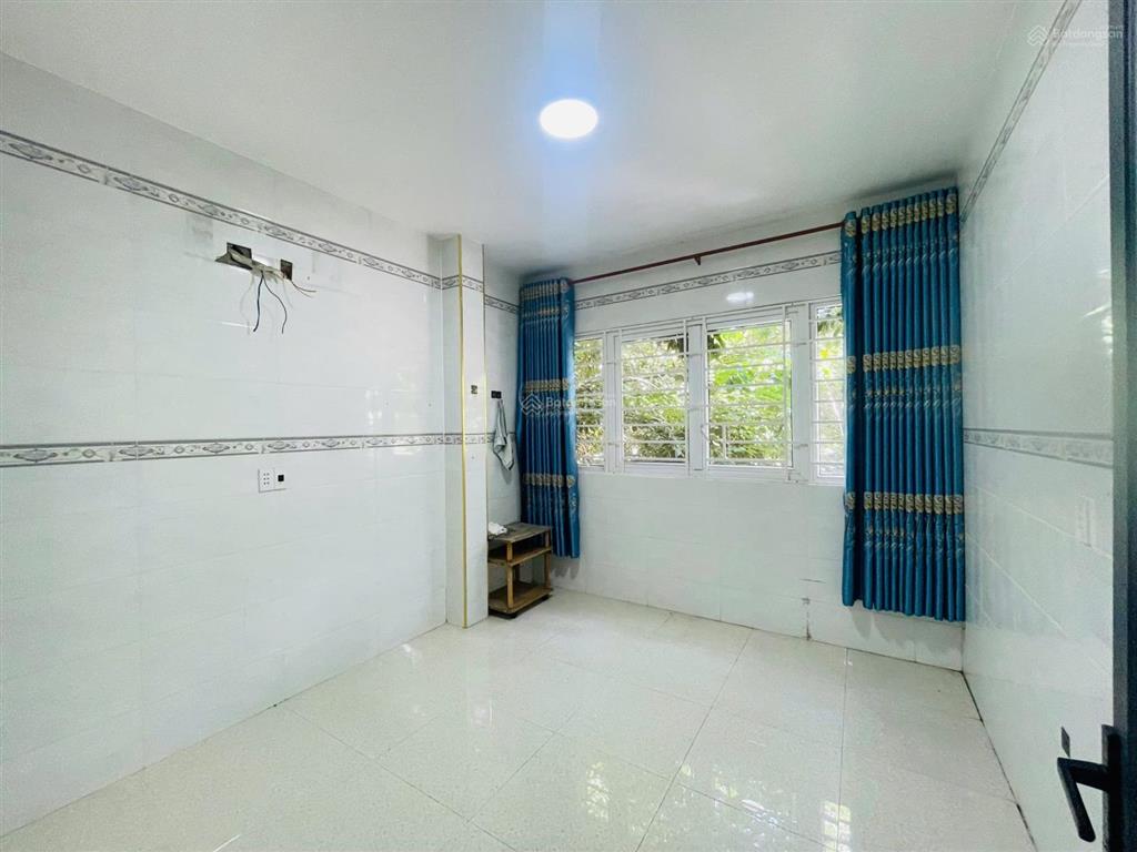 Bán shophouse 3 tầng full nội thất tại oasis city